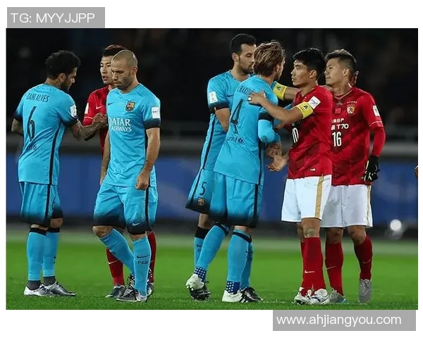 中超激战巴萨逆转本菲卡红牌事件引发全场热议与争议